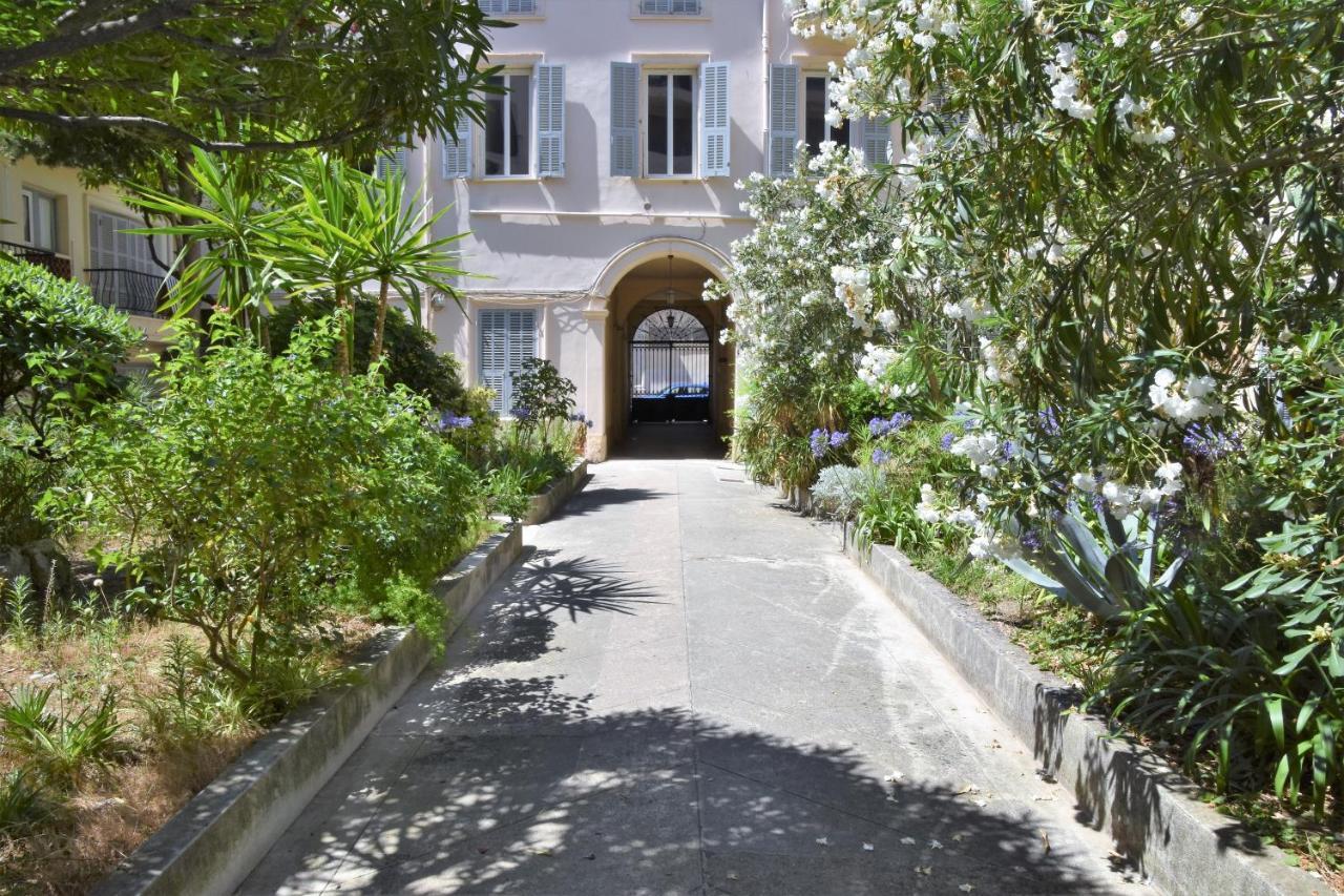 Ferienwohnung Bellecour Loft Menton Exterior foto